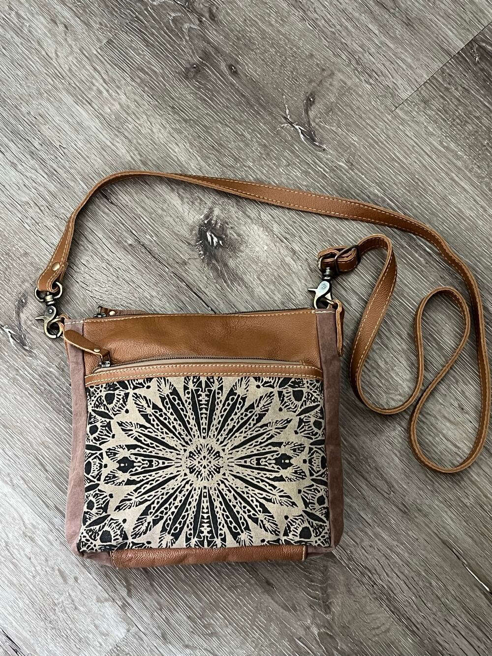 Myra DIZZY CIRCLE Canvas/Leather Crossbody Boho Shoulder Bag